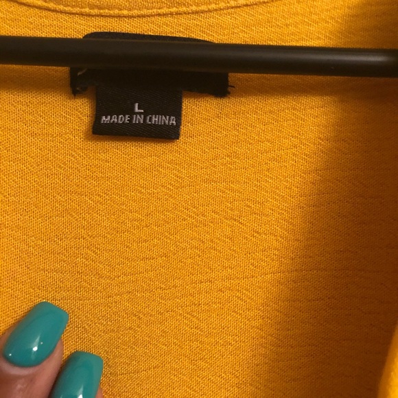 New Directions Roll Tab w/ Shell Buttons Sz Large - Picture 6 of 9